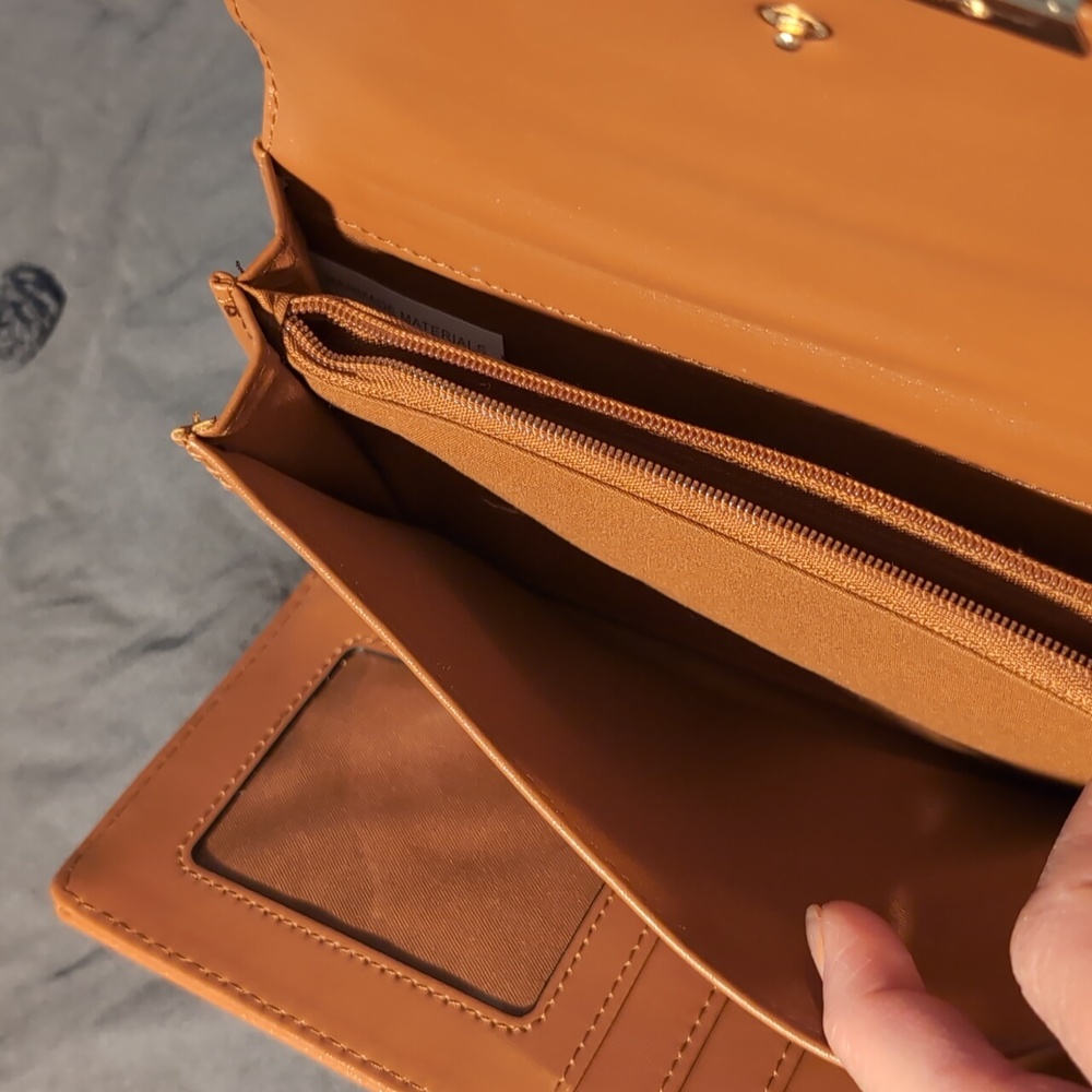 NWT Cato wallet - Picture 4 of 5
